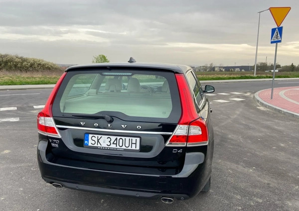 Volvo V70 cena 56500 przebieg: 157800, rok produkcji 2015 z Rzeszów małe 562